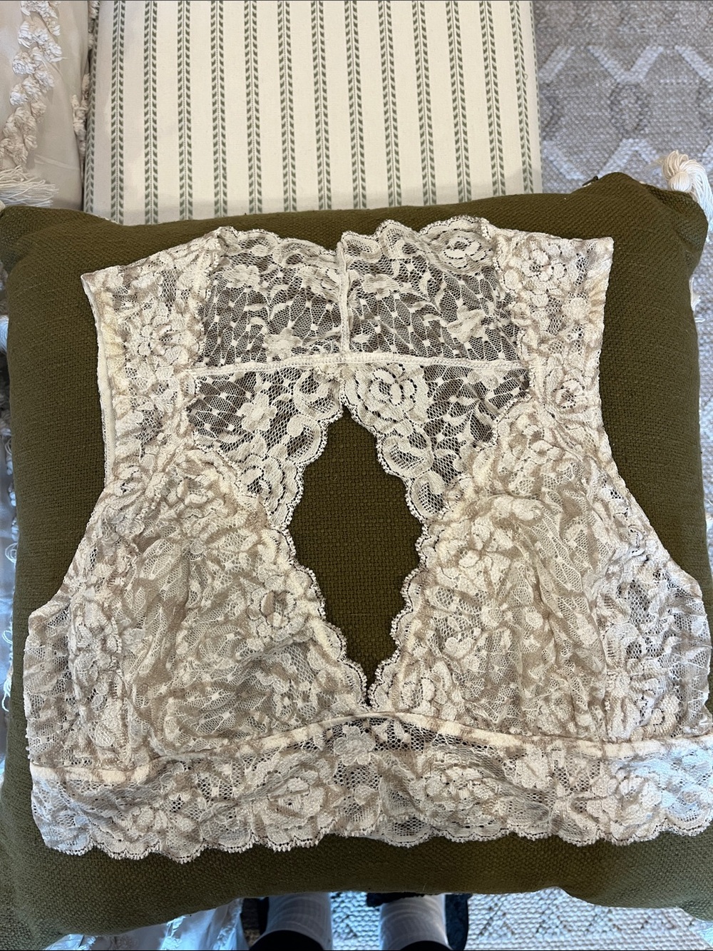 Bralettes Lot (5) Lace Bras - Picture 2 of 11